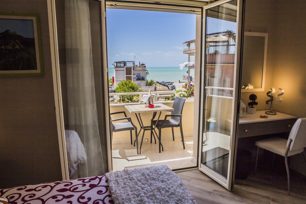Le Notti Di Morfeo Bed & Breakfast San Leone Ngoại thất bức ảnh