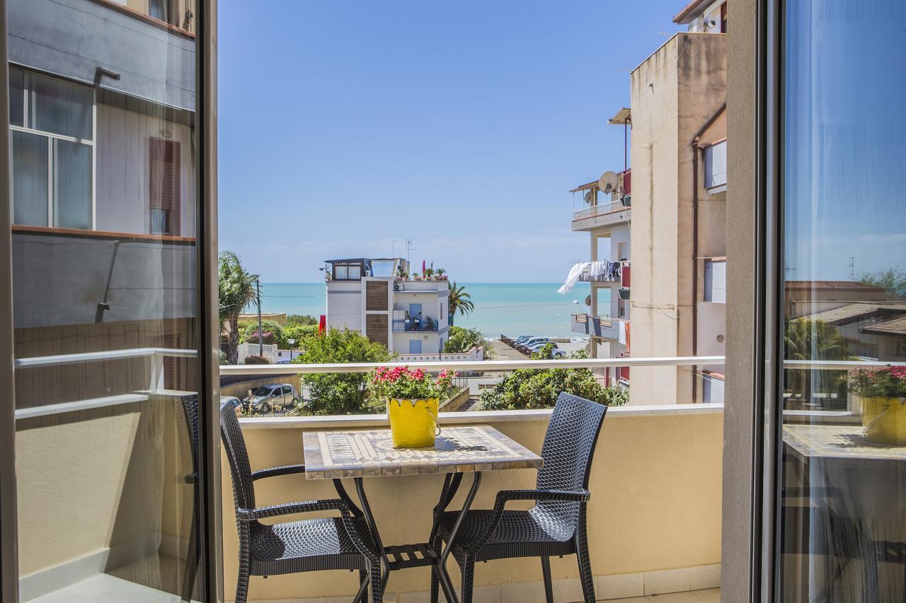 Le Notti Di Morfeo Bed & Breakfast San Leone Ngoại thất bức ảnh