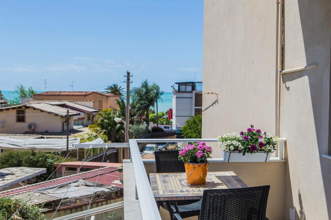 Le Notti Di Morfeo Bed & Breakfast San Leone Ngoại thất bức ảnh
