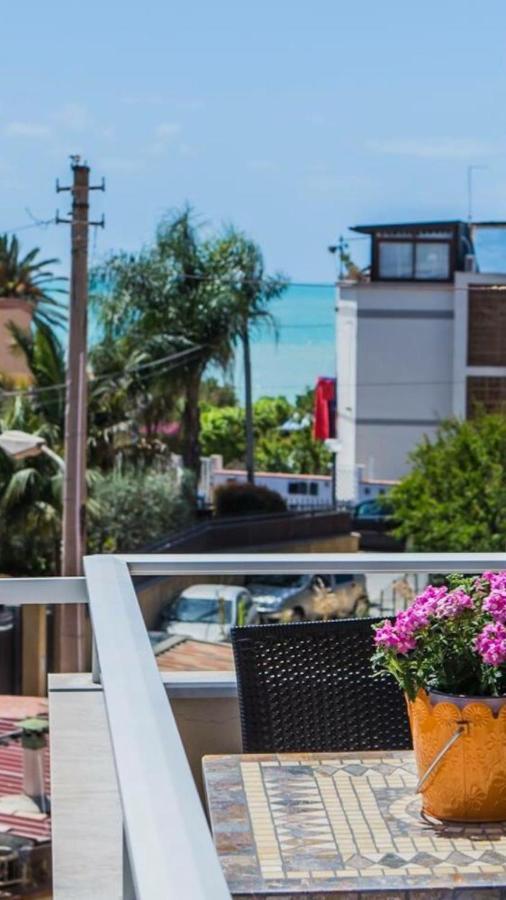 Le Notti Di Morfeo Bed & Breakfast San Leone Ngoại thất bức ảnh